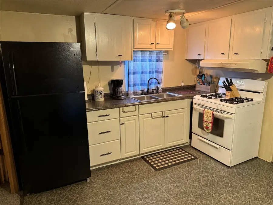 411 Kelso Drive #18, Erie, PA 16505 - Image #2