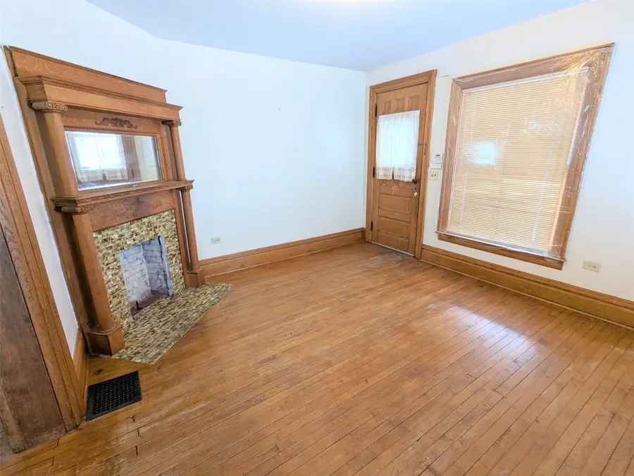 631 Parade Street, Erie, PA 16503 - Image #2