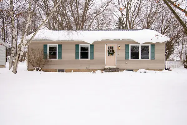 24 No Bar Drive, Corry, PA 16407