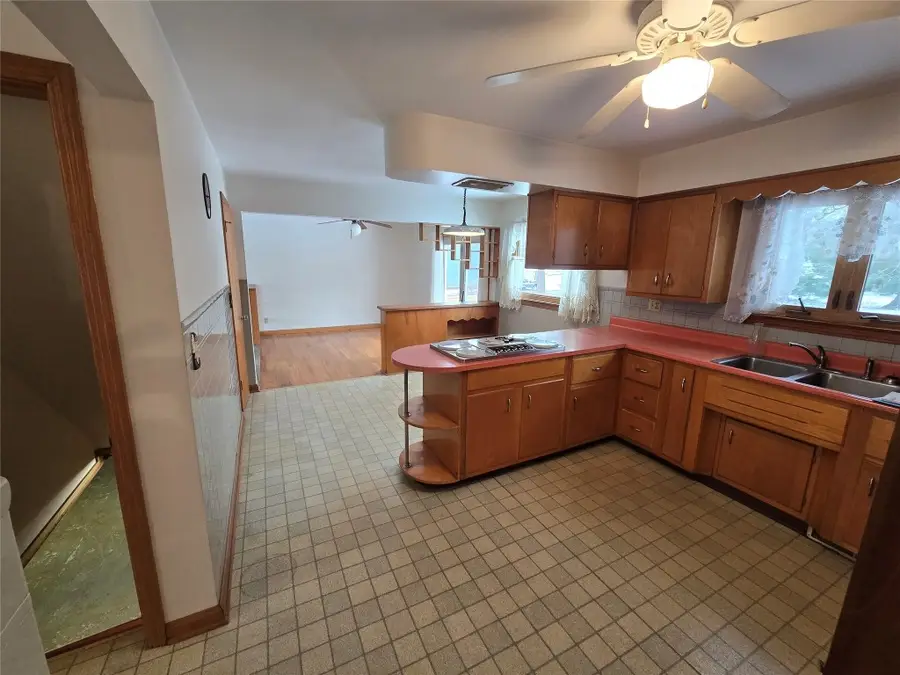 838 Rice Avenue, Girard, PA 16417 - Image #2