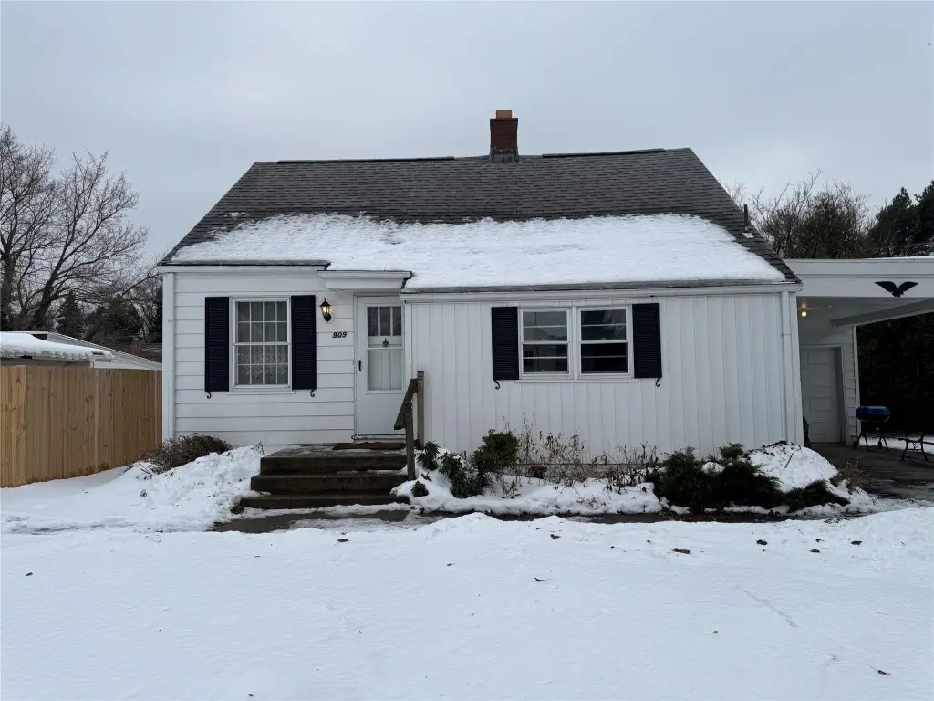 909 E 37th Street, Erie, PA 16504 - Image #1