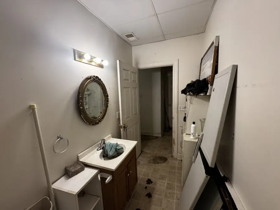 427 W 18th Street, Erie, PA 16502 - Image #2