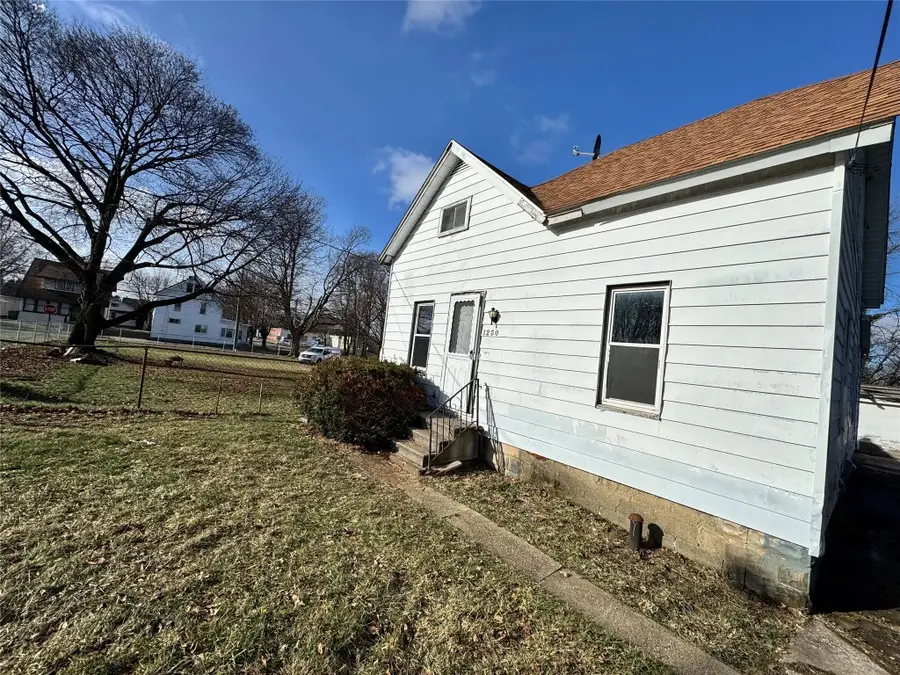 1250 E 32nd Street, Erie, PA 16504 - Image #2