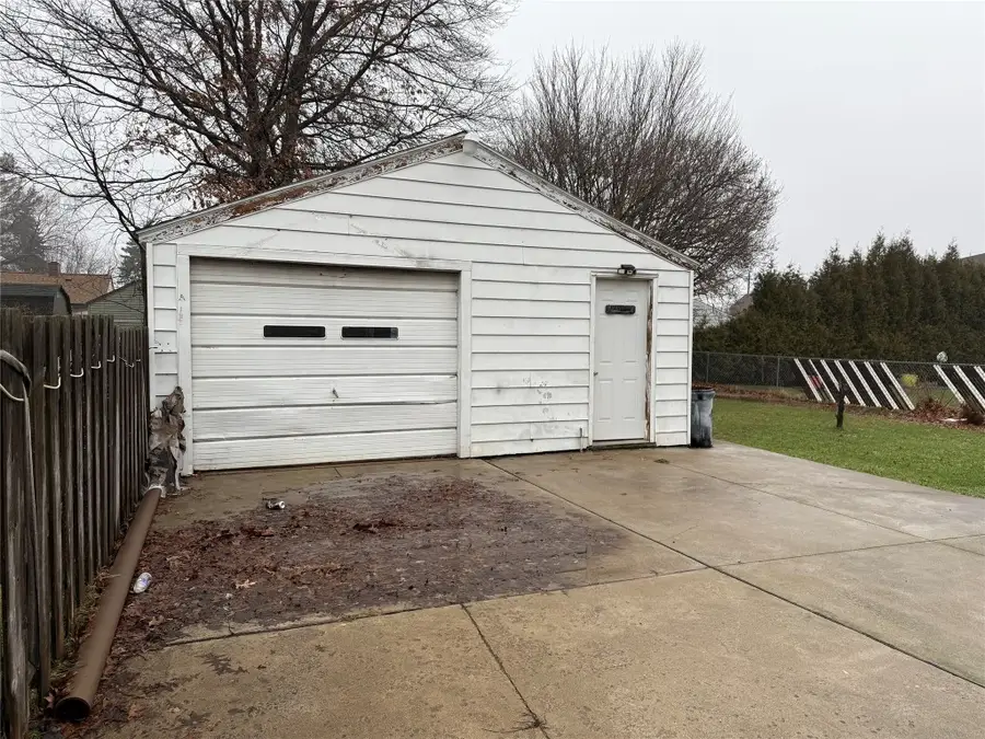 918 W 35th Street, Erie, PA 16508 - Image #3