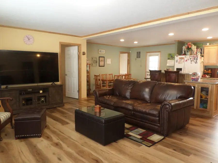 1520 Pinegrove Way, Erie, PA 16509 - Image #2