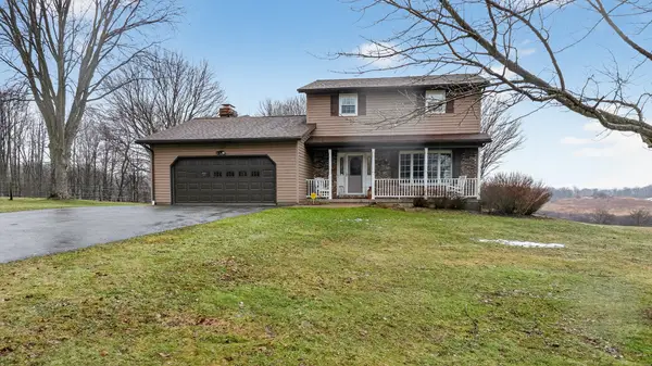 10781 German Road, North East, PA 16428