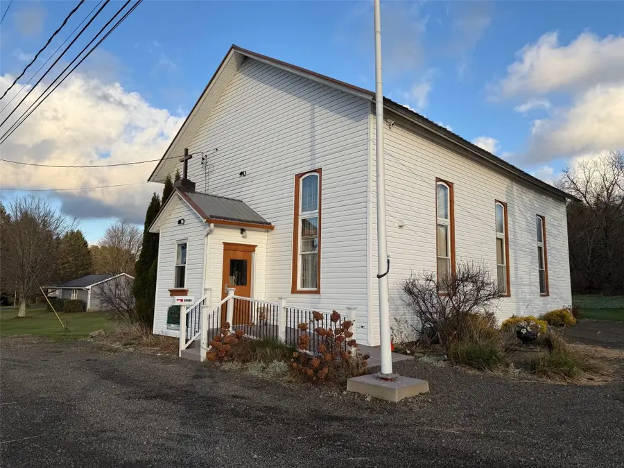 11081 W Greene Road, Waterford, PA 16441 - Image #3