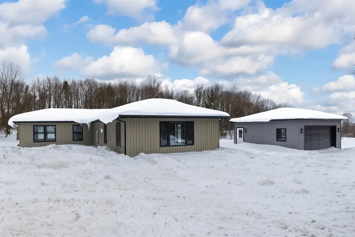 4401 Old State Road, McKean, PA 16426 - #1