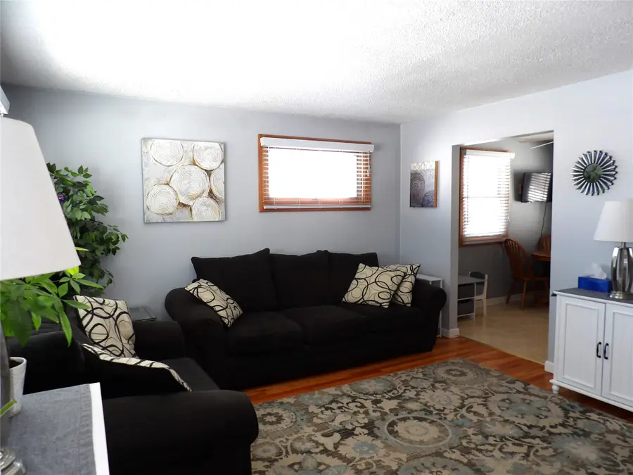 1315 Oregon Avenue, Erie, PA 16505 - #3