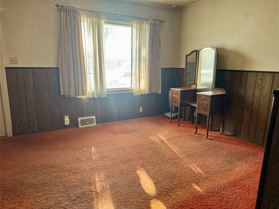 1686 W 15th Street, Erie, PA 16505 - #3