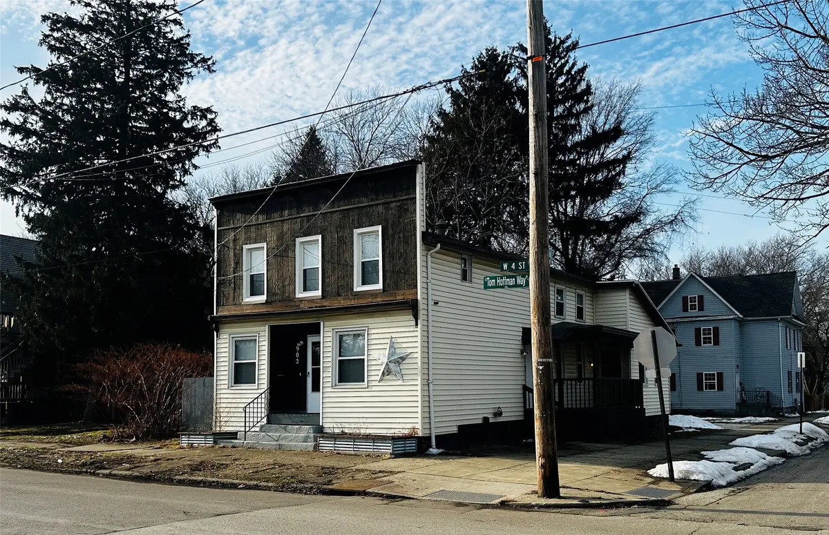 902 W 4th Street, Erie, PA 16507 - #1