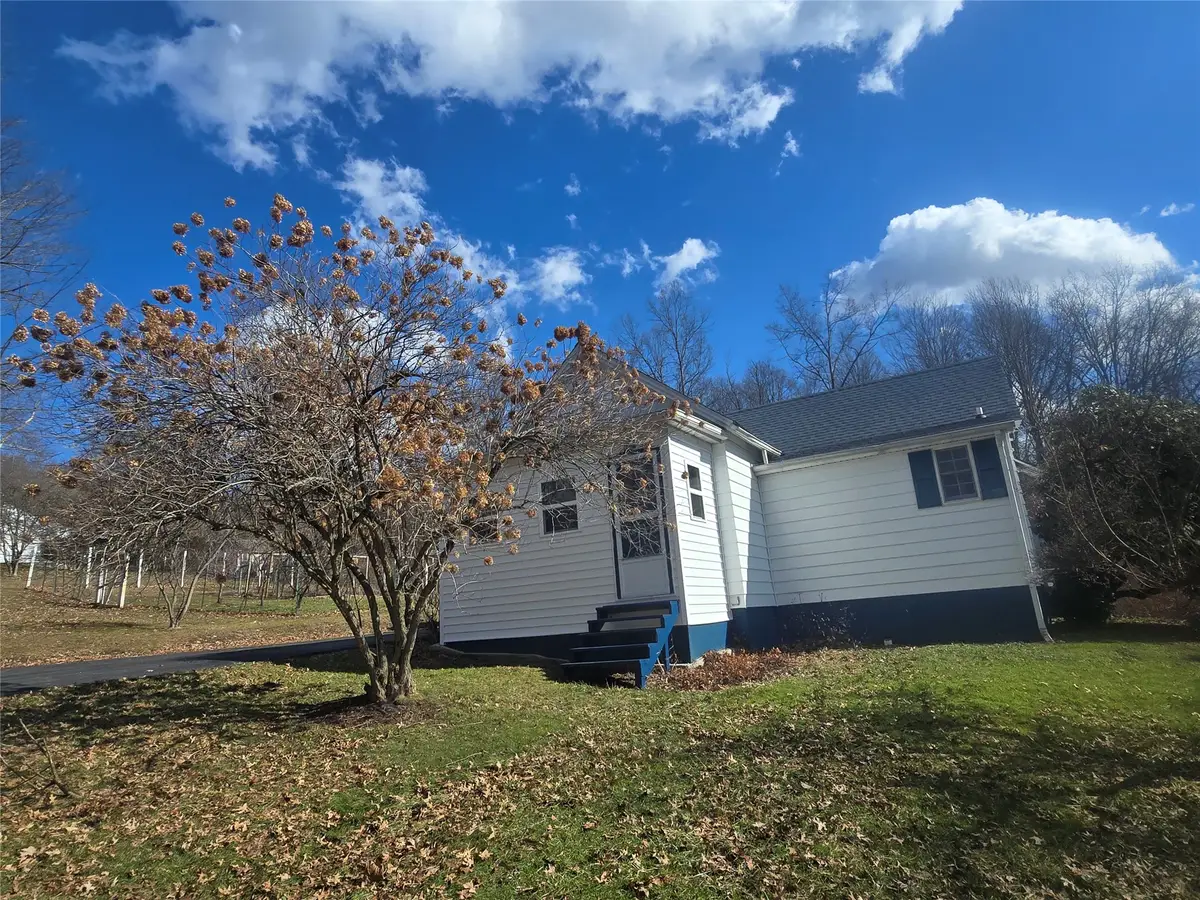 142 Morton Street, Wheatland, PA 16161 - #1