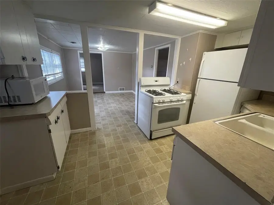 2134 Knoll Avenue, Erie, PA 16510 - #3