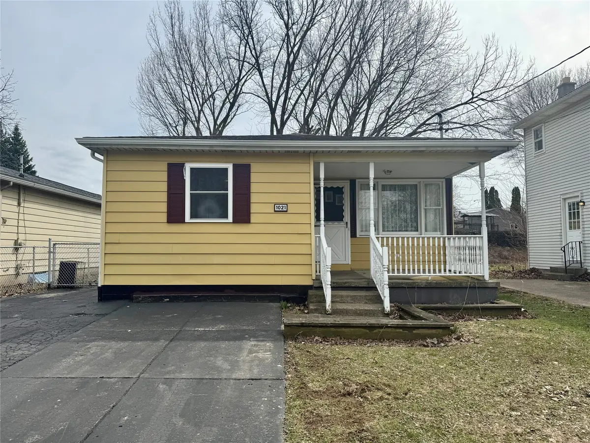 1021 E 31st Street, Erie, PA 16504 - #1