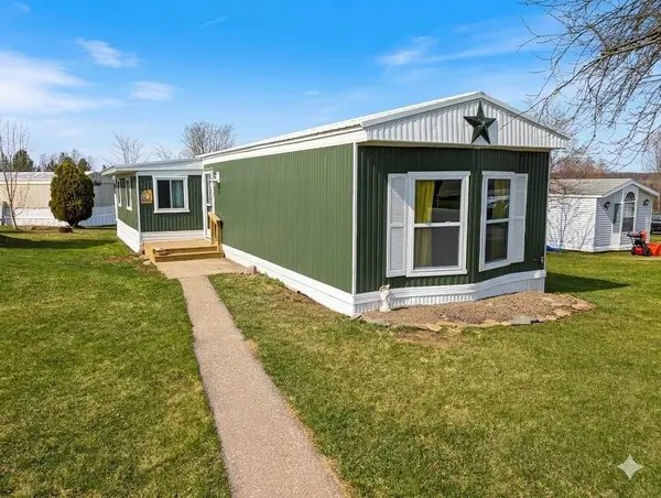 224 Maple Street, Mckean, PA 16426