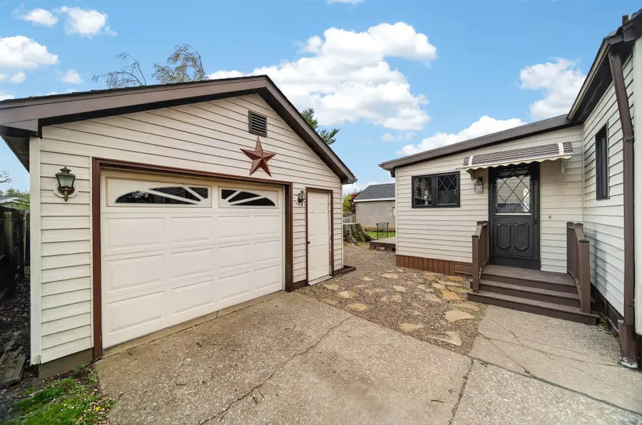 1445 W 34th Street, Erie, PA 16508 - #3