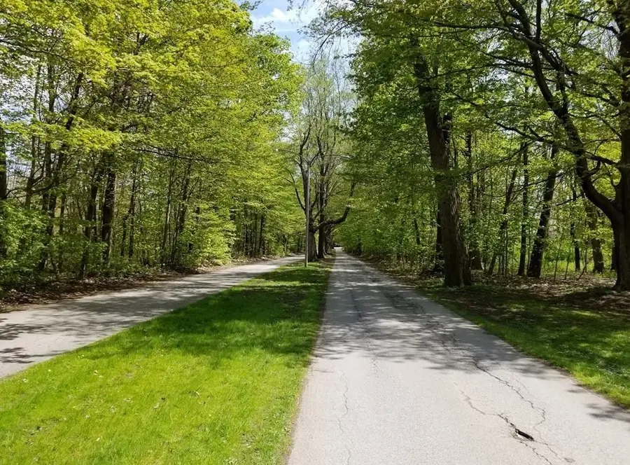 306 Presque Isle Boulevard #102, Millcreek, PA 16505 - #3