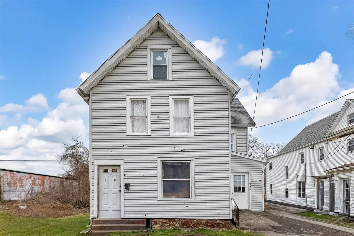 946 W 17th Street, Erie, PA 16502 - #1