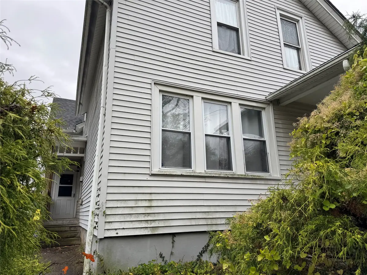 241 E 24th Street, Erie, PA 16503 - #1