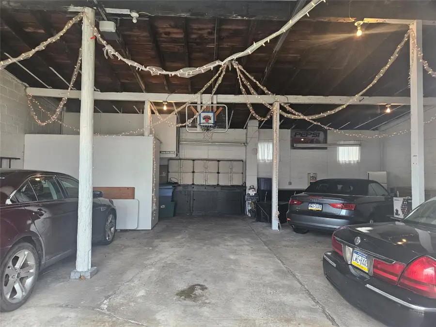 1033 E 29 Street, Erie, PA 16504 - #3