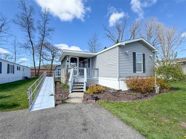 16372 N Shady Acres Drive #2N, Meadville, PA 16335