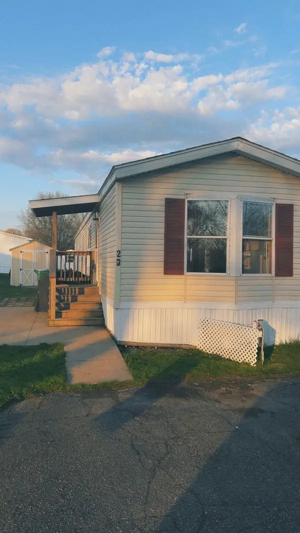 23 Cherokee Drive, Mckean, PA 16426
