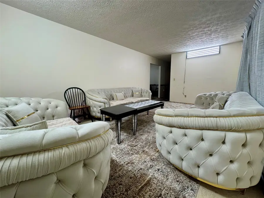 929 Ruth Avenue, Erie, PA 16509 - #3