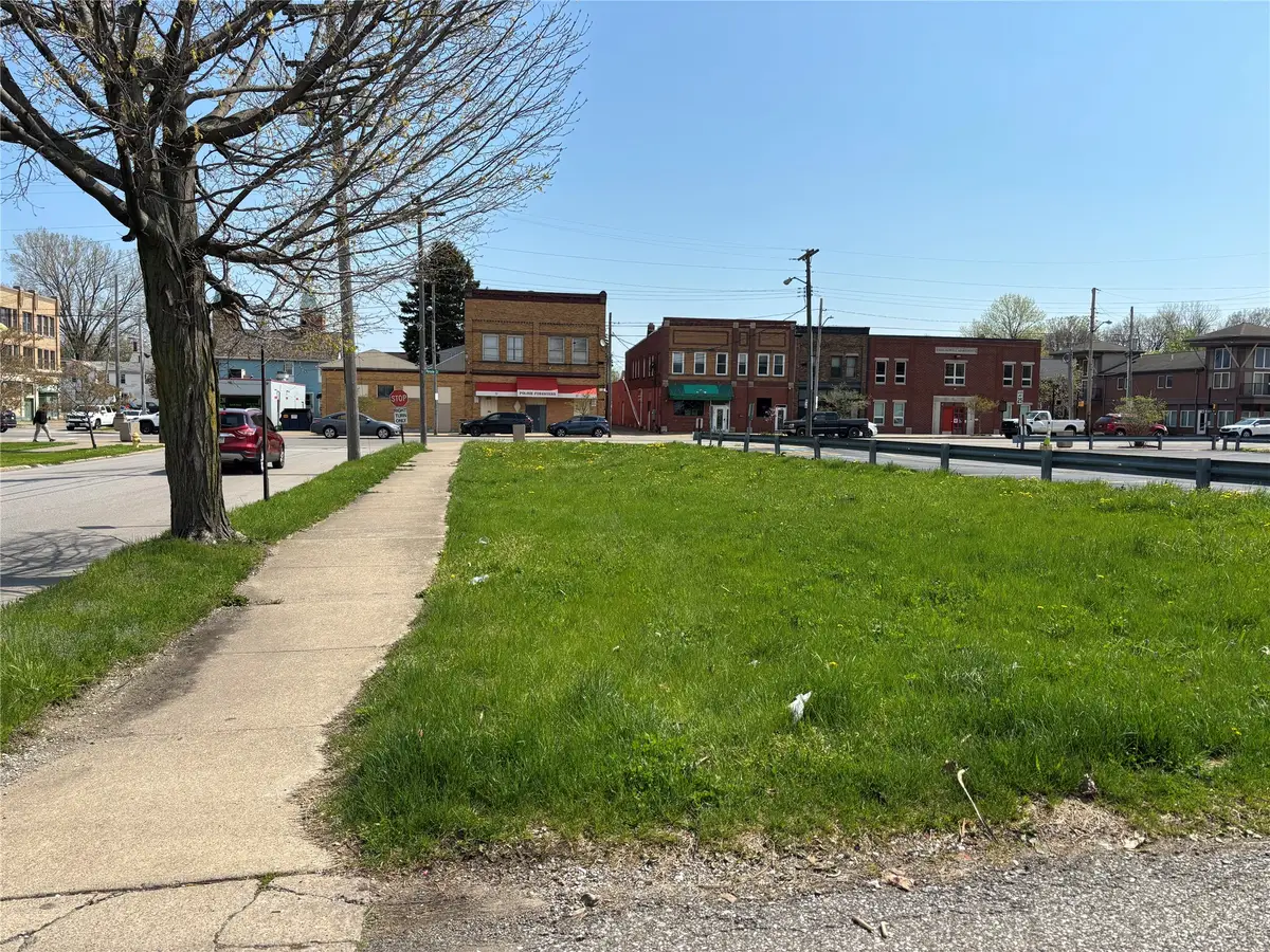 1302 Parade Street, Erie, PA 16503 - #1