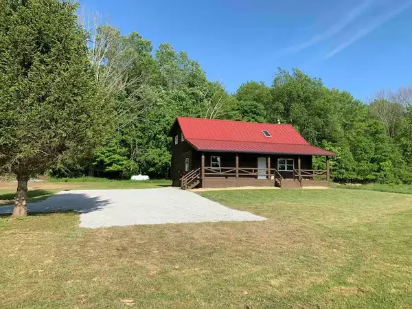 25985 Plank Road, Guys Mills, PA 16327