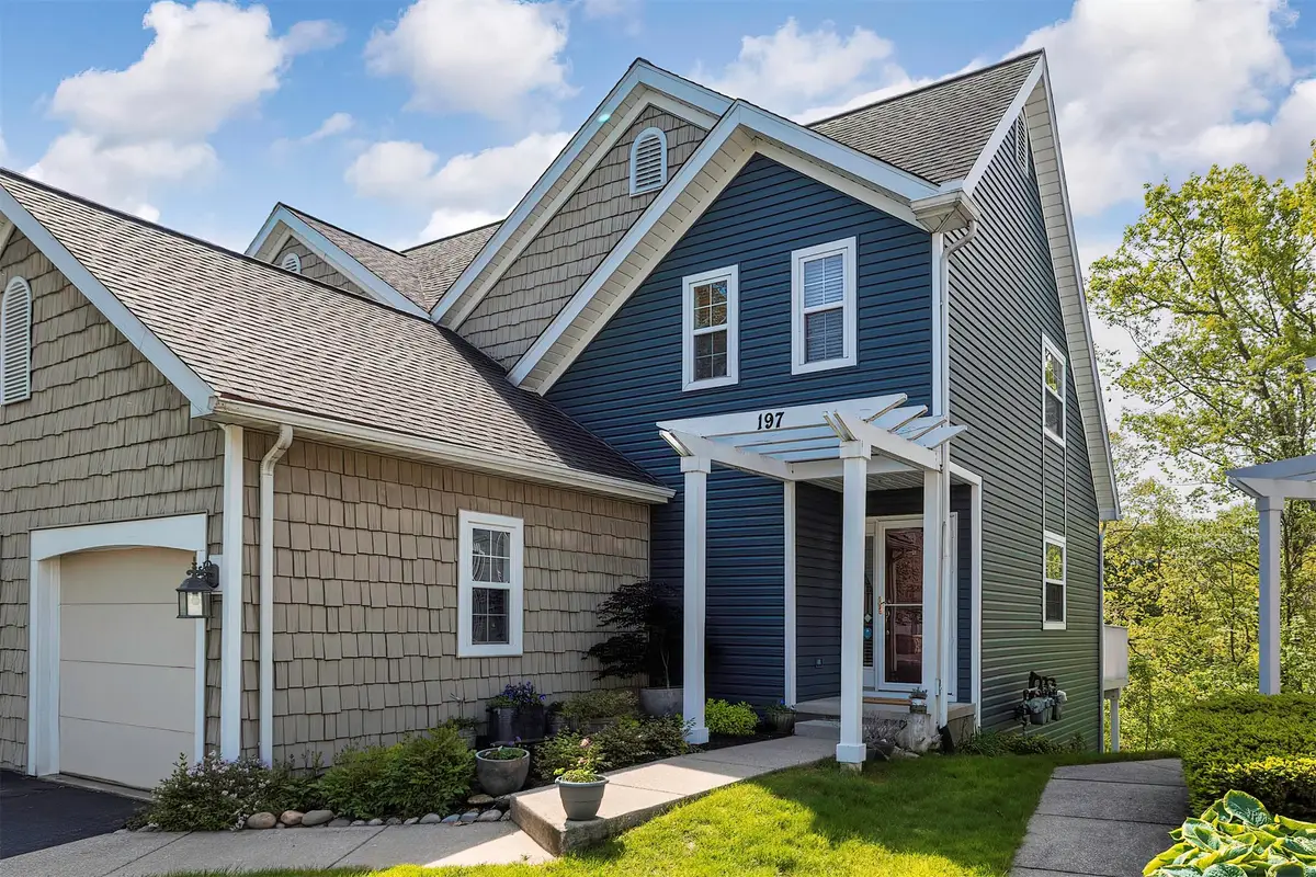 197 S Oak Ridge Circle, Millcreek, PA 16509 - #1