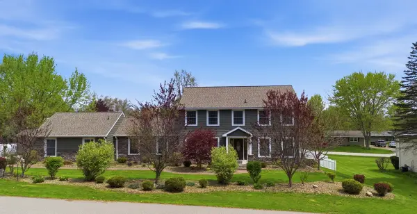 117 S Skytop Road, Edinboro, PA 16412