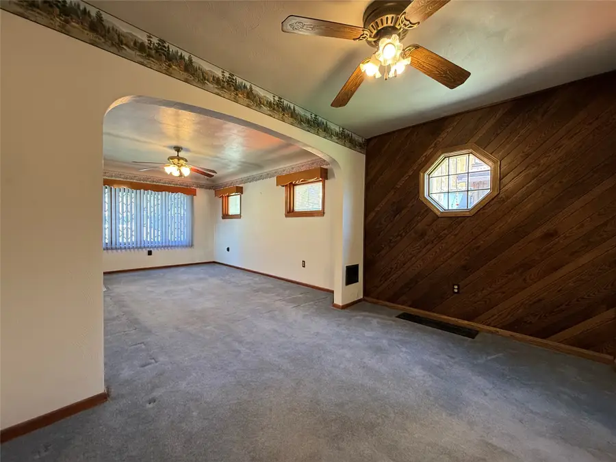 127 W 1st Street, Waterford, PA 16441 - #3
