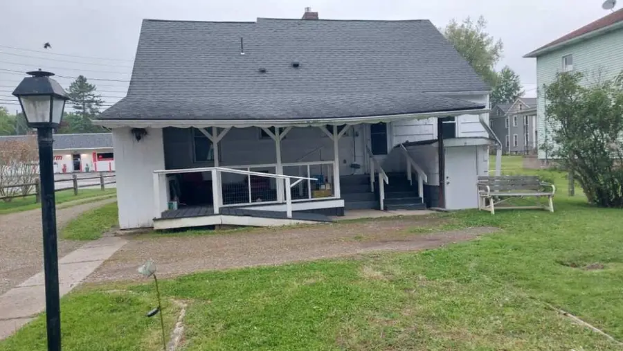 408 East Erie Street, Linesville, PA 16412 - #3