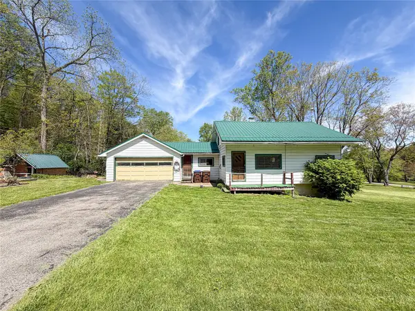21199 Shore Drive, Meadville, PA 16335