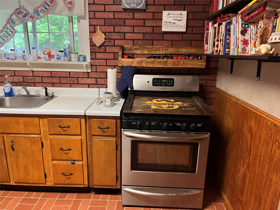 309 E Erie Street, Linesville, PA 16424 - #3