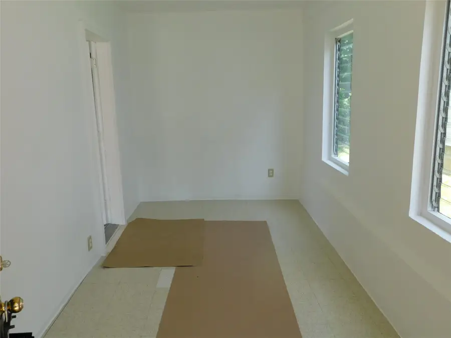 321 Wallace Street, Erie, PA 16507 - #3