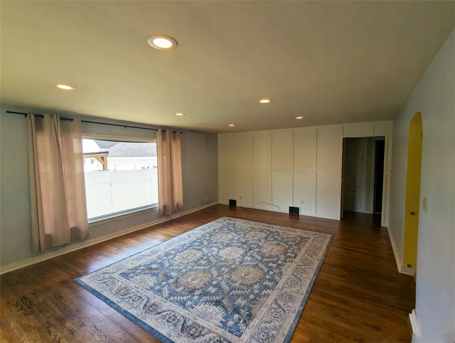 1220 Oregon Avenue, Erie, PA 16505 - #2