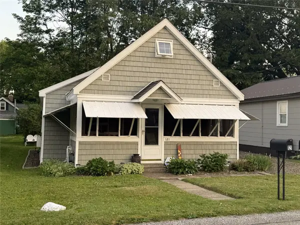 121 Cherry Street, Edinboro, PA 16412