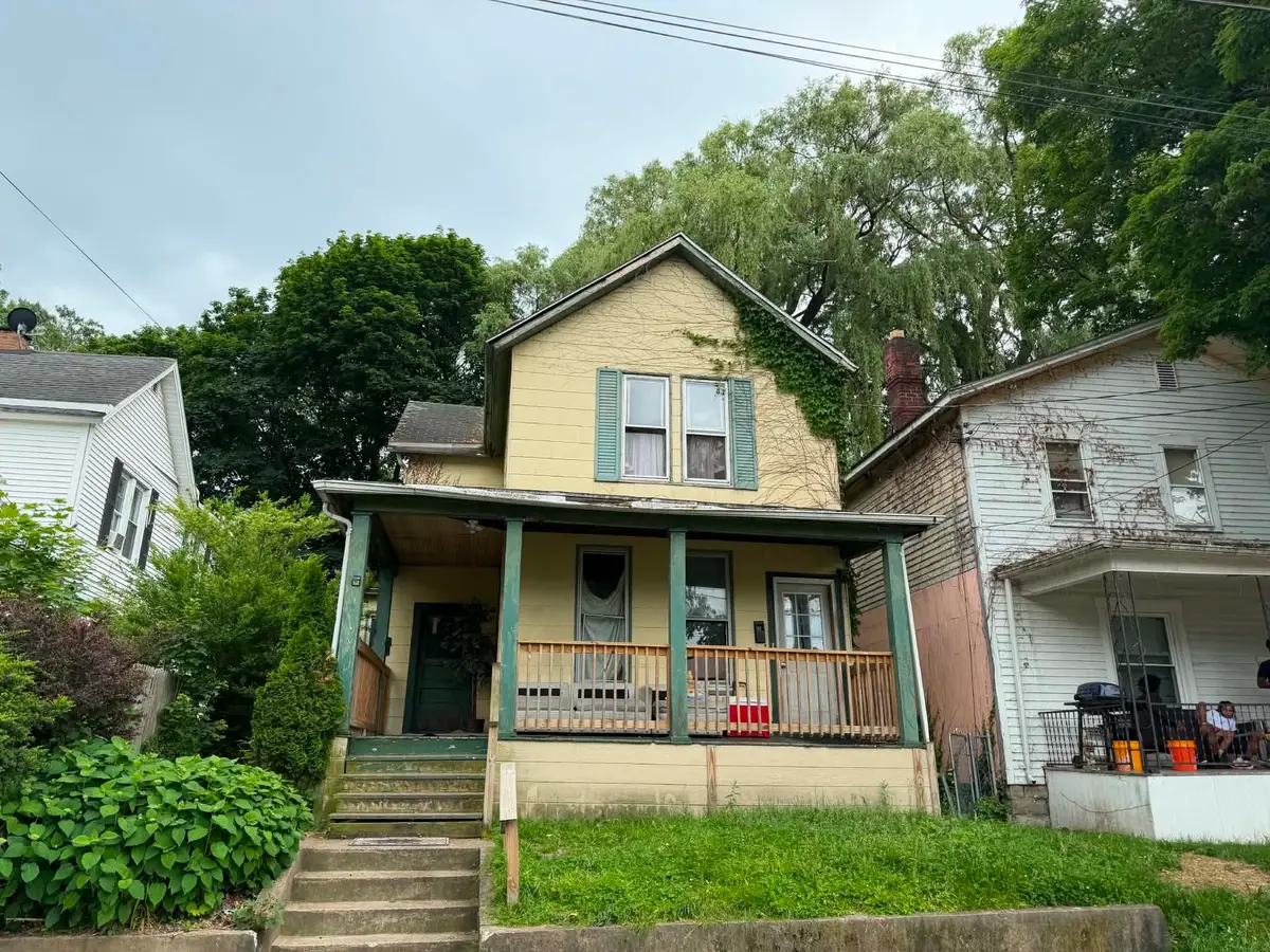 329 W 20th Street, Erie, PA 16502 - #1