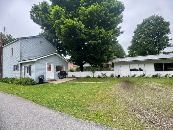 21722 Cussewago Street, Venango, PA 16440