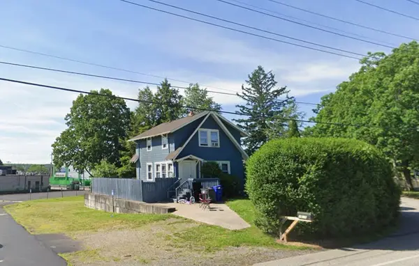 1521 W Gore Road, Erie, PA 16509