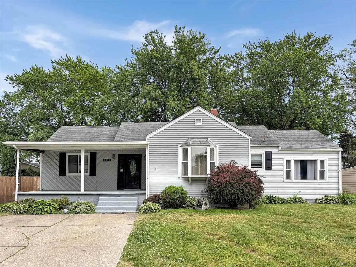 2565 W 24th Street, Erie, PA 16506 - #1