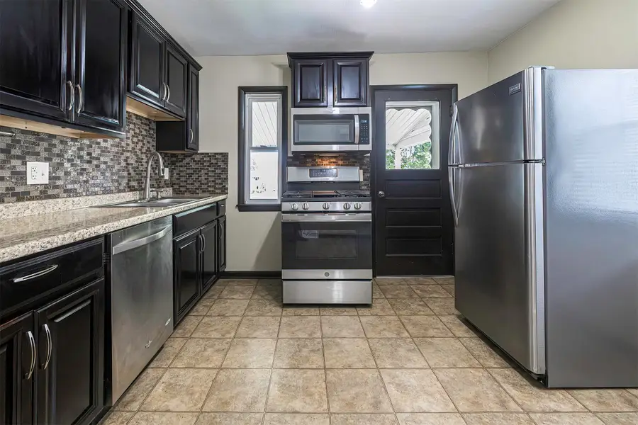 1134 W 41st Street, Erie, PA 16509 - #3