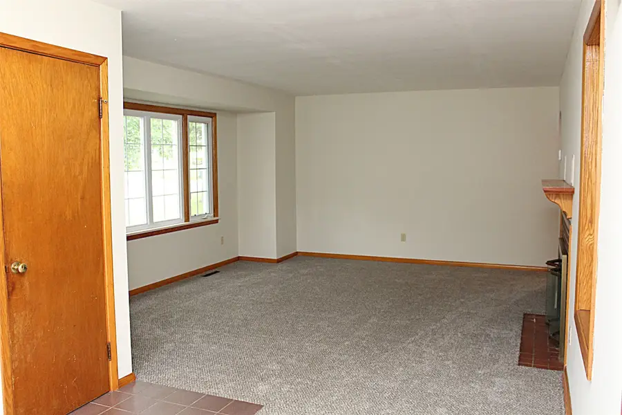 3012 Midland Drive, Erie, PA 16506 - #3