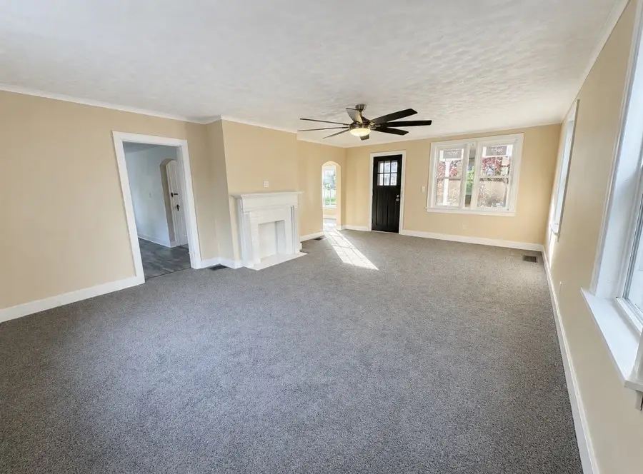 307 E 28th Street, Erie, PA 16504 - #3