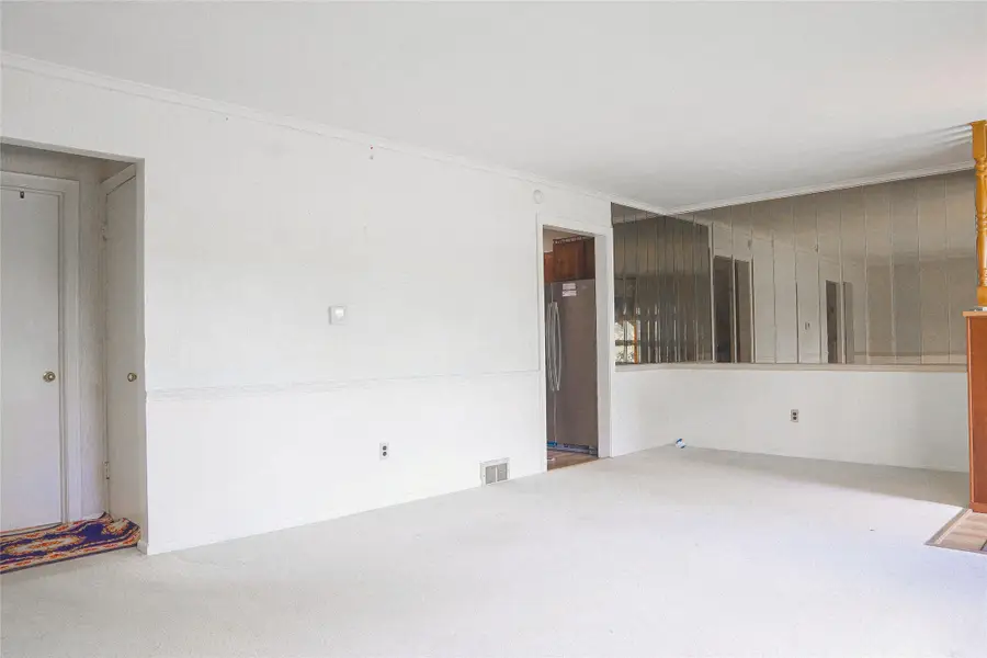 3827 Burton Avenue, Erie, PA 16504 - #2