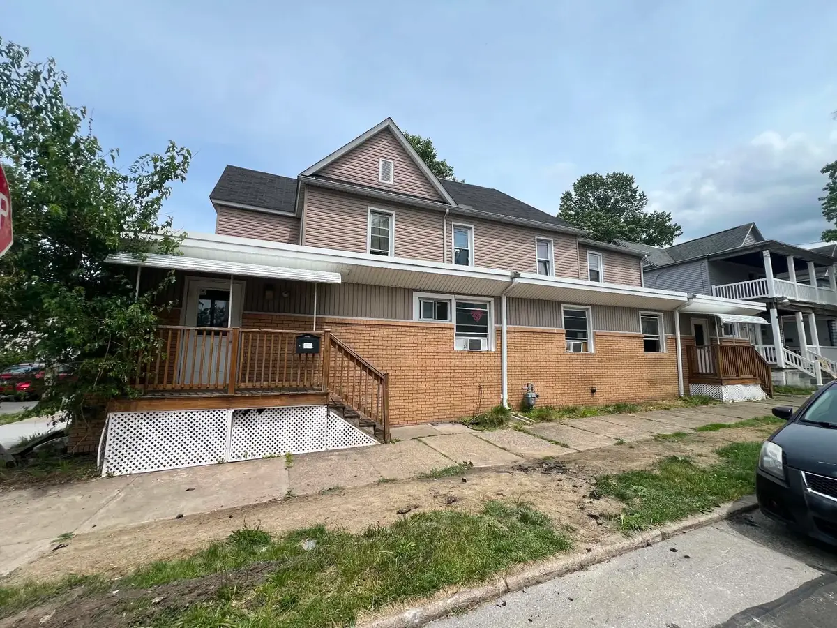 263 W 18th Street, Erie, PA 16502 - #1
