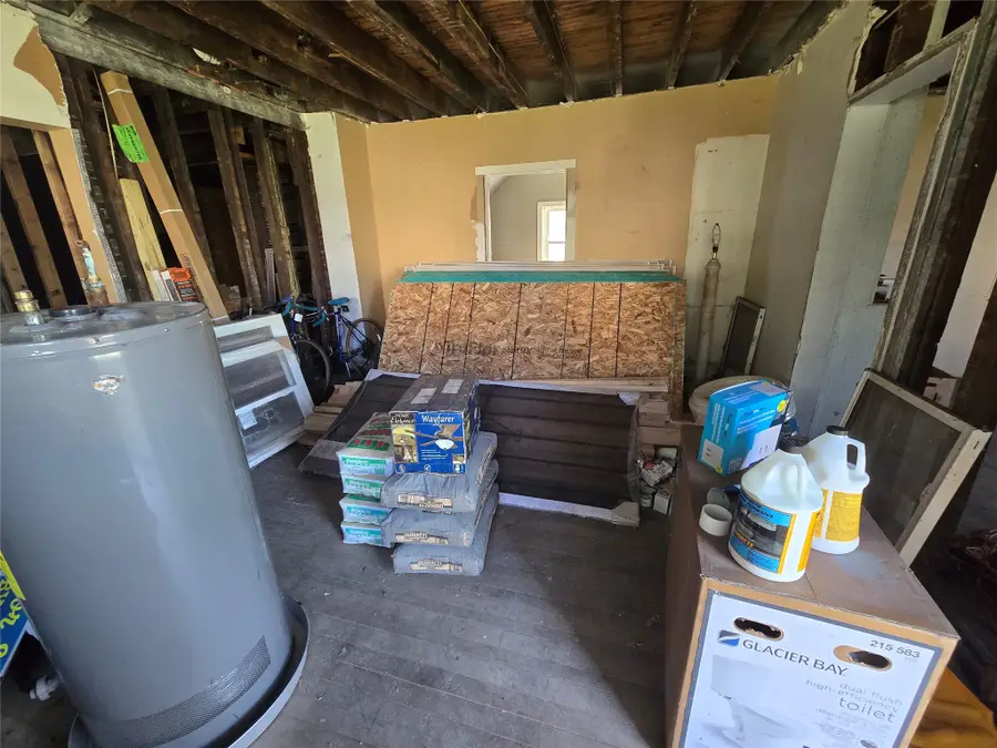 737 E 13th Street, Erie, PA 16503 - #2