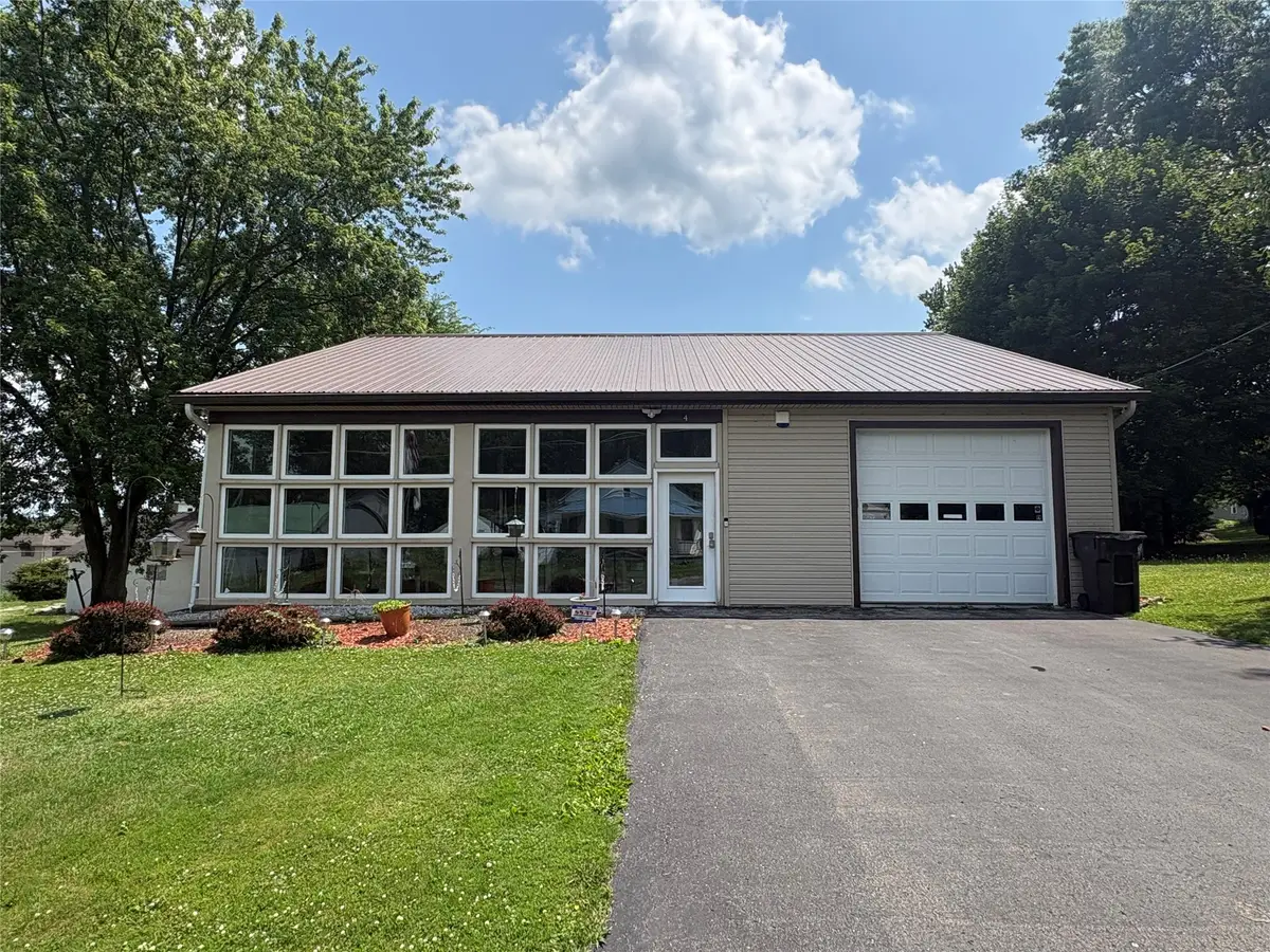 4 Coal Hill Road, Greenville, PA 16125 - #1