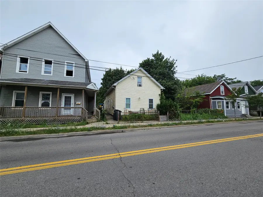 431 W 18th Street, Erie, PA 16502 - #3